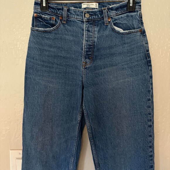 Abercrombie and Fitch "The Dad" High Rise Jean Size 29/8R - Picture 3 of 6
